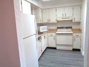7320 Lake Circle Dr 101, Margate FL 33063