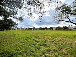 7320 Lake Circle Dr 101, Margate FL 33063