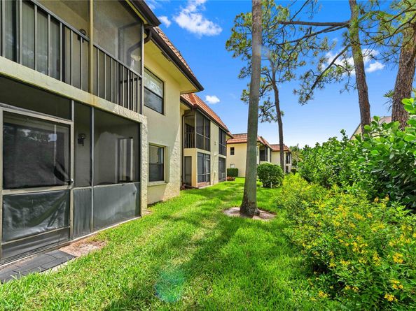 7118 Golf Colony Ct 103, Lake Worth FL 33467