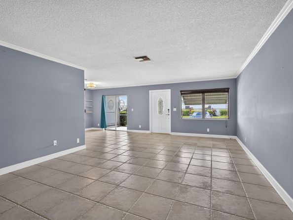 3426 Theo Way, West Palm Beach FL 33417