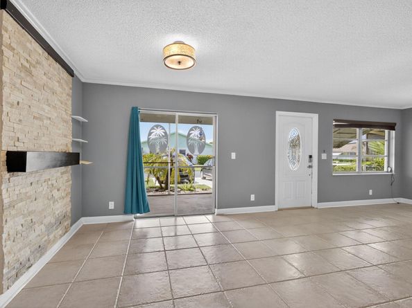 3426 Theo Way, West Palm Beach FL 33417