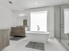 244 Garden Ct 244, Lauderdale By The Sea FL 33308