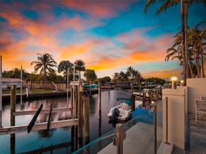 244 Garden Ct 244, Lauderdale By The Sea FL 33308