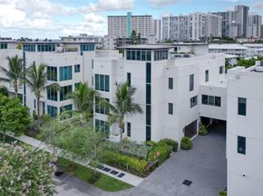 244 Garden Ct 244, Lauderdale By The Sea FL 33308