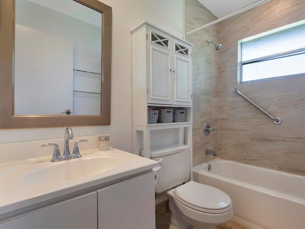 652 Flanders N, Delray Beach FL 33484