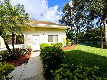 10130 NW 33rd Pl