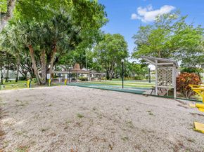 3530 NW 52nd Avenue 409, Lauderdale Lakes FL 33319