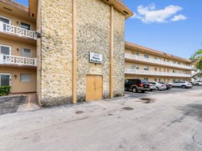 3530 NW 52nd Avenue 409, Lauderdale Lakes FL 33319
