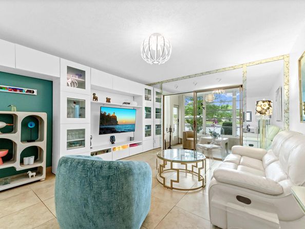 3530 NW 52nd Avenue 409, Lauderdale Lakes FL 33319