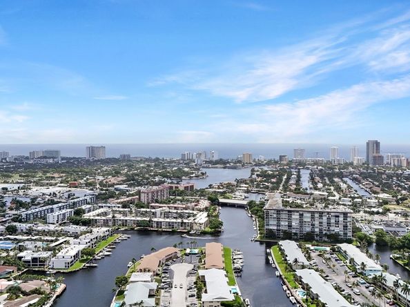 701 SE 7th Ave 5, Pompano Beach FL 33060