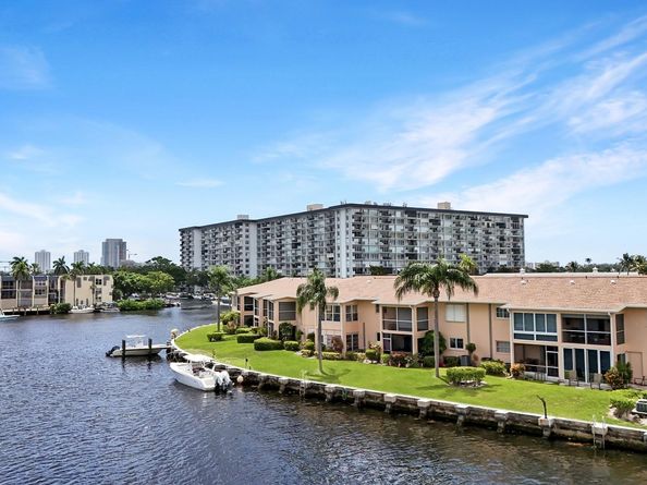 701 SE 7th Ave 5, Pompano Beach FL 33060