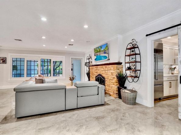 1514 Middle River Dr, Fort Lauderdale FL 33304