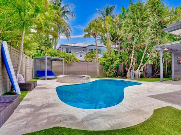 1514 Middle River Dr, Fort Lauderdale FL 33304