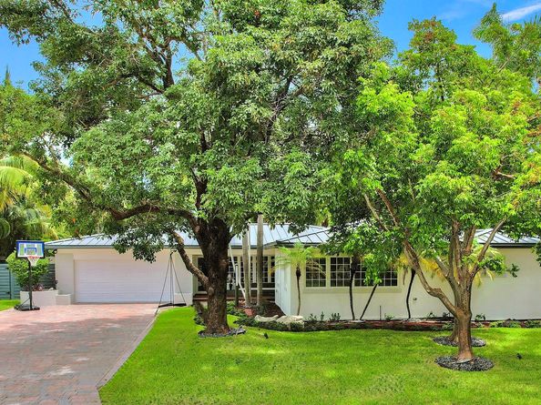 1514 Middle River Dr, Fort Lauderdale FL 33304