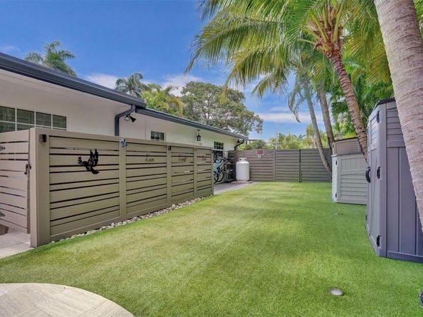 1514 Middle River Dr, Fort Lauderdale FL 33304
