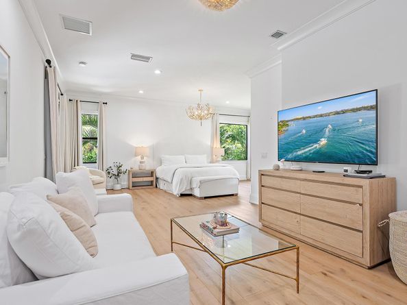 5401 S Olive Avenue, West Palm Beach FL 33405
