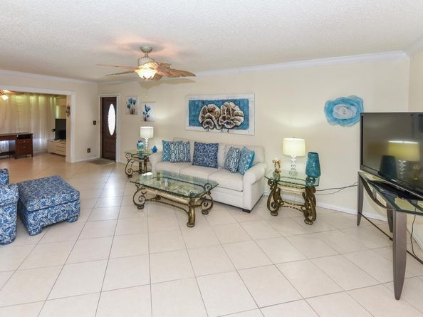 1382 High Point Way NE B, Delray Beach FL 33445