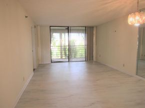 4640 Lucerne Lakes Boulevard 206, Lake Worth FL 33467