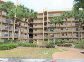 4640 Lucerne Lakes Boulevard 206, Lake Worth FL 33467