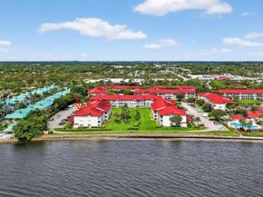 110 Half Moon Circle D2, Hypoluxo FL 33462