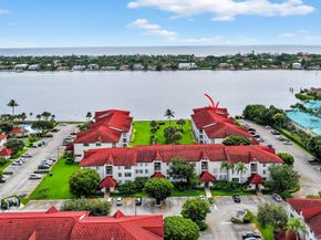 110 Half Moon Circle D2, Hypoluxo FL 33462