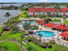 110 Half Moon Circle D2, Hypoluxo FL 33462