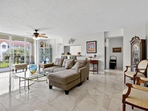 110 Half Moon Circle D2, Hypoluxo FL 33462