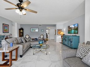 110 Half Moon Circle D2, Hypoluxo FL 33462