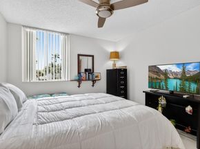 110 Half Moon Circle D2, Hypoluxo FL 33462