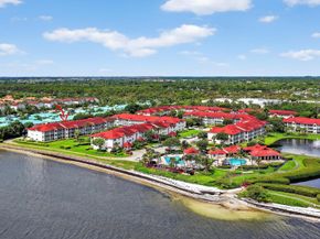 110 Half Moon Circle D2, Hypoluxo FL 33462