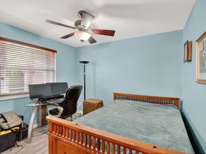 9861 Fairway Cove Ln, Plantation FL 33324