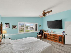 9861 Fairway Cove Ln, Plantation FL 33324