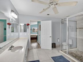 9861 Fairway Cove Ln, Plantation FL 33324