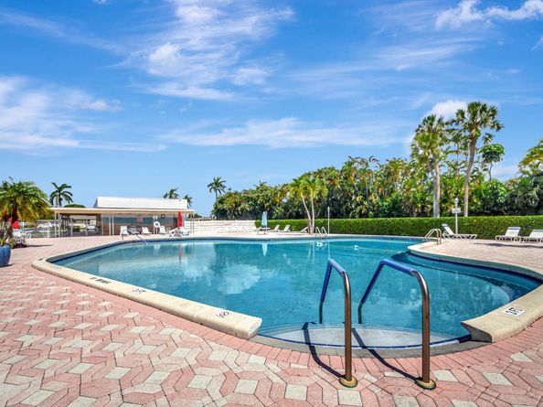 2867 Ashley Drive W G, West Palm Beach FL 33415