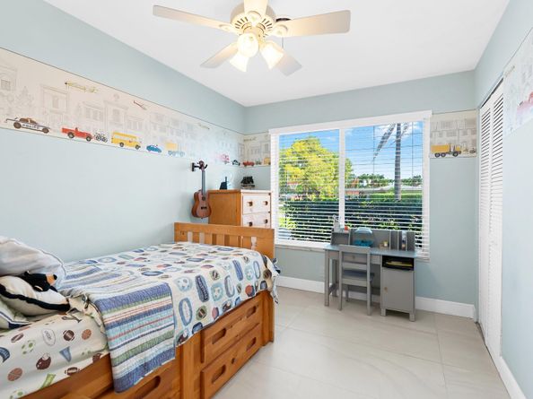 2120 NE 59th St, Fort Lauderdale FL 33308