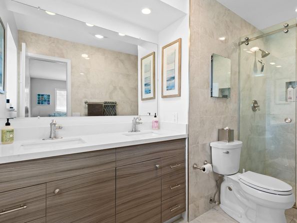 2120 NE 59th St, Fort Lauderdale FL 33308