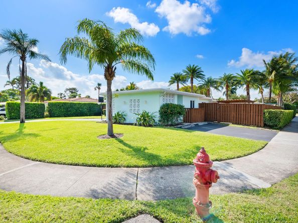 2120 NE 59th St, Fort Lauderdale FL 33308