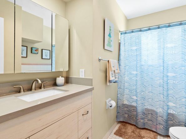 2120 NE 59th St, Fort Lauderdale FL 33308