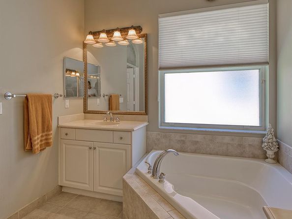 7501 NW 115th Ter, Parkland FL 33076