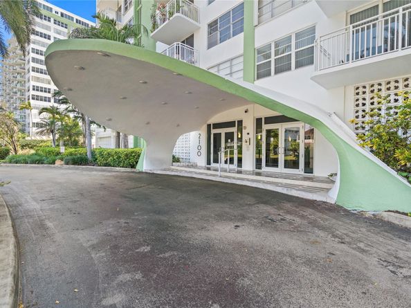 2100 Sans Souci Blvd 1410, Miami FL 33181