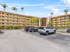 3905 N Nob Hill Road 300, Sunrise FL 33351