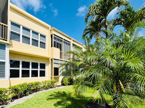 1250 Atlantic Shores Blvd 110, Hallandale Beach FL 33009