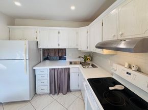1250 Atlantic Shores Blvd 110, Hallandale Beach FL 33009