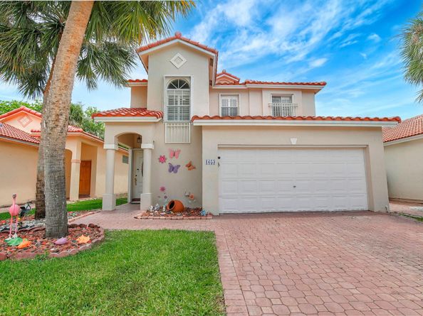 1653 SW 158th Ter, Pembroke Pines FL 33027