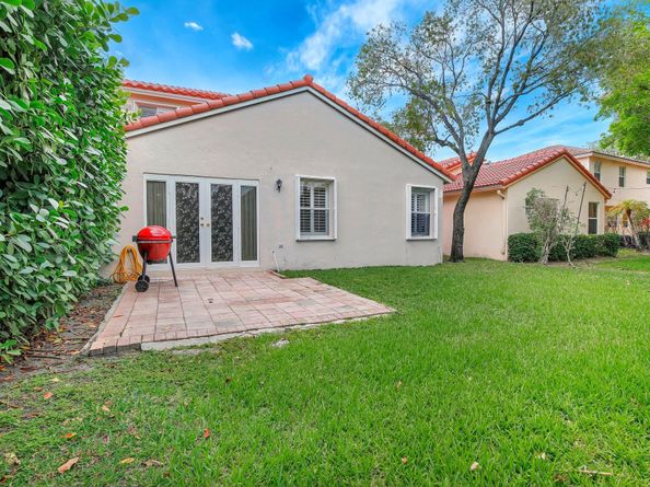 1653 SW 158th Ter, Pembroke Pines FL 33027