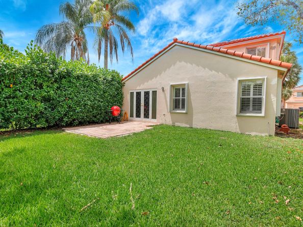 1653 SW 158th Ter, Pembroke Pines FL 33027