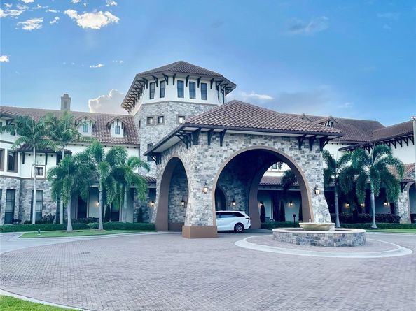 9572 Town Parc Circle North, Parkland FL 33076