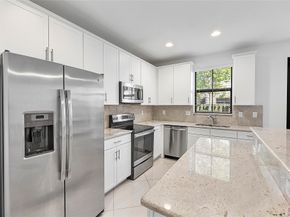 9572 Town Parc Circle North, Parkland FL 33076