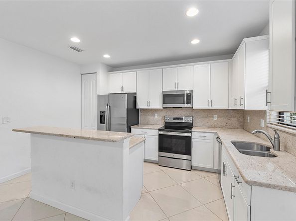 9572 Town Parc Circle North, Parkland FL 33076