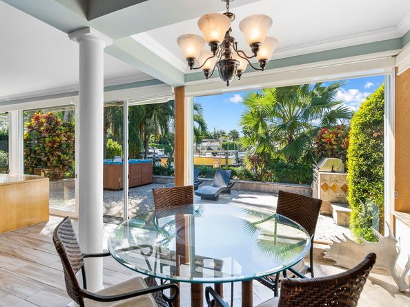 2612 Grace Dr, Fort Lauderdale FL 33316